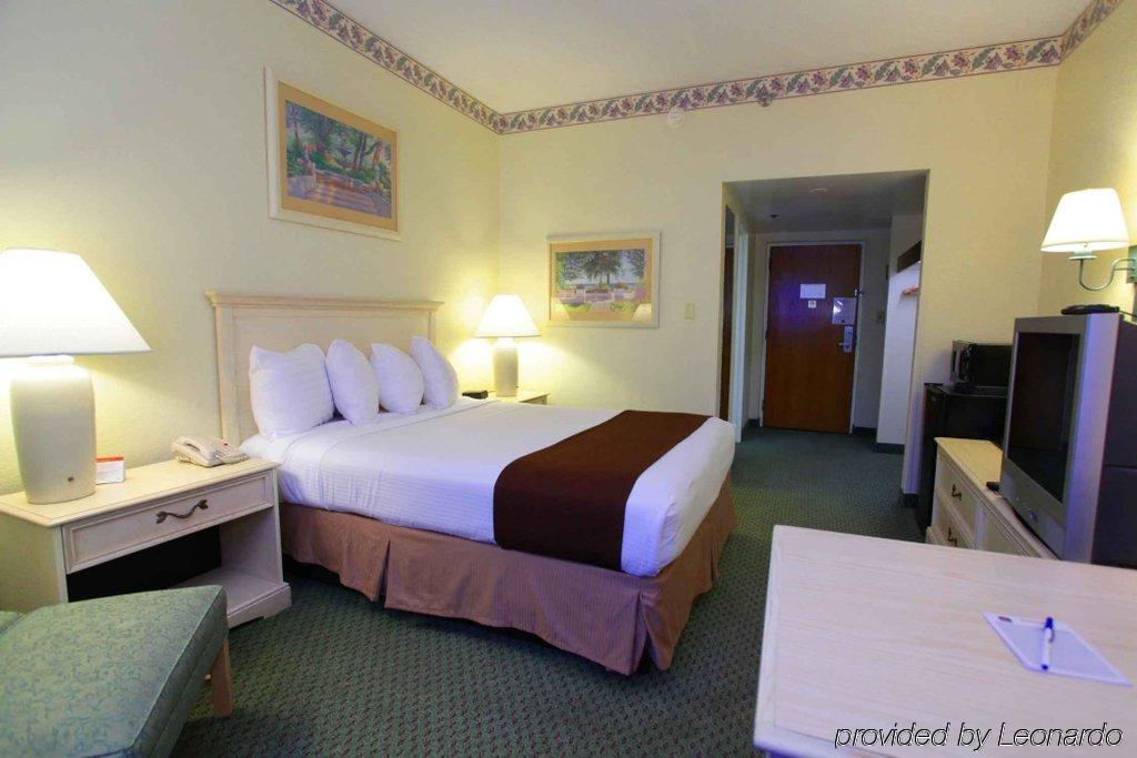 Wyndham Garden Hotel - Jacksonville Room photo